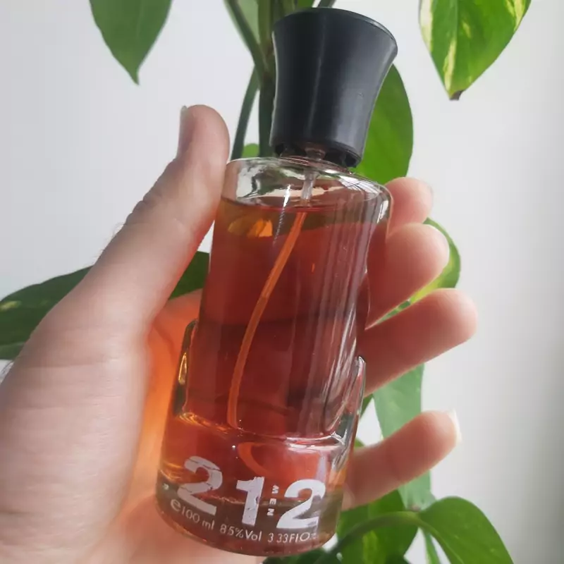 ادکلن مردانه لوکابوسی مدل 212 حجم 100 میلی لیتر